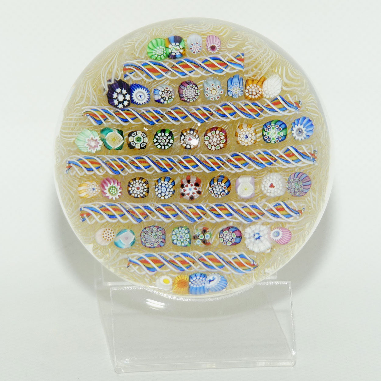 John Deacons Scotland Complex Linear Magnum Cream paperweight