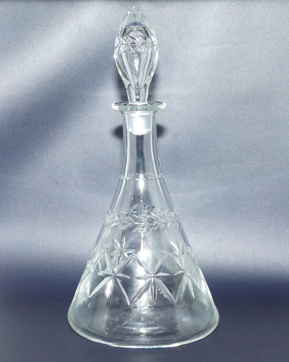 Superb Webb Crystal Facetted Star pattern with garland conical shape decanter