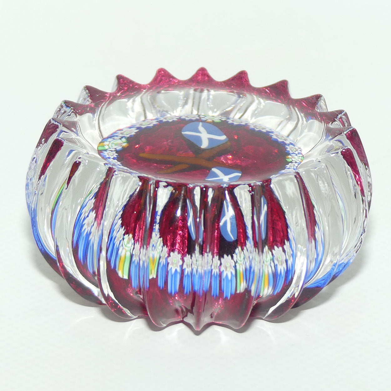 John Deacons Scotland the Brave medium paperweight | Ribbed | Cranberry