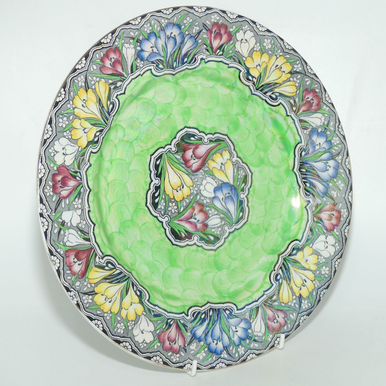 Maling plate Crocus with Victoria Green Ground 6437