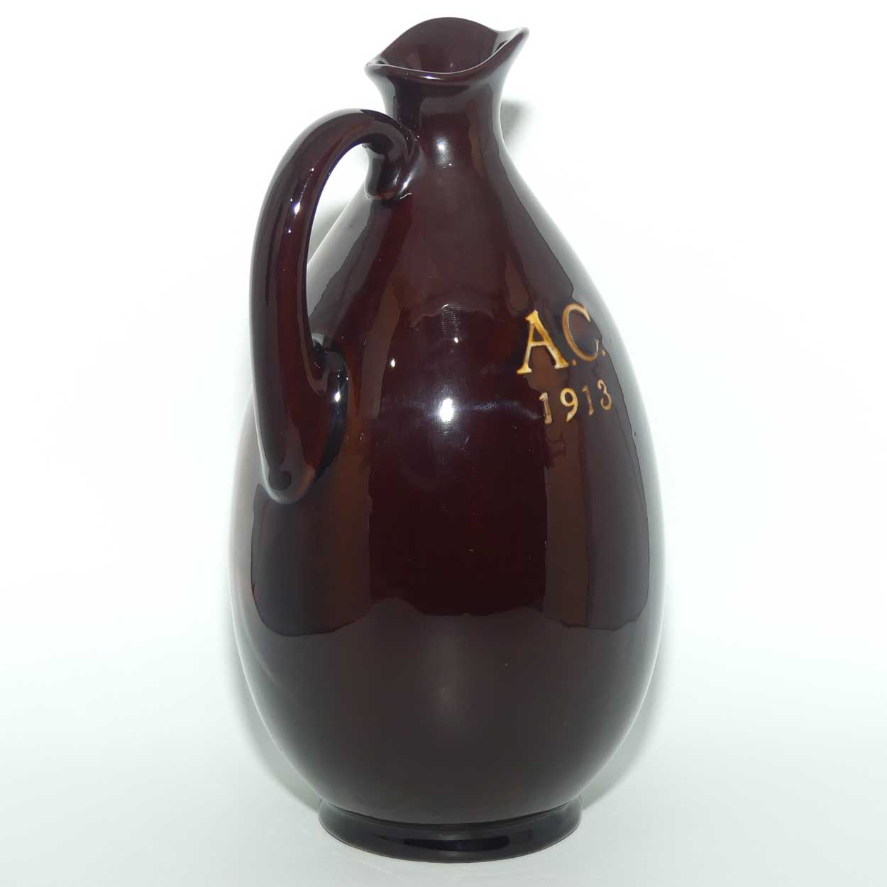 Royal Doulton Kingsware Crusader flask | Claymore Scotch Whisky