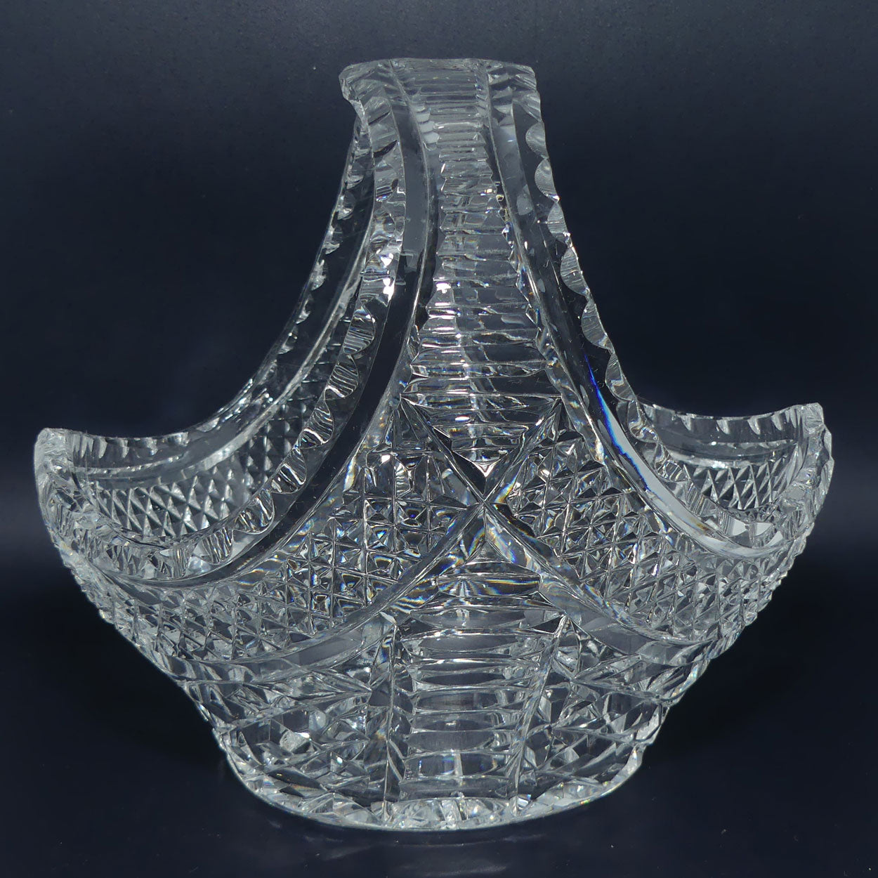 Unusual Multi facetted design Crystal basket