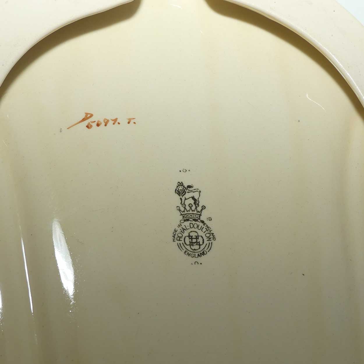 Royal Doulton Poppies in a Cornfield mounted wall vase D5097