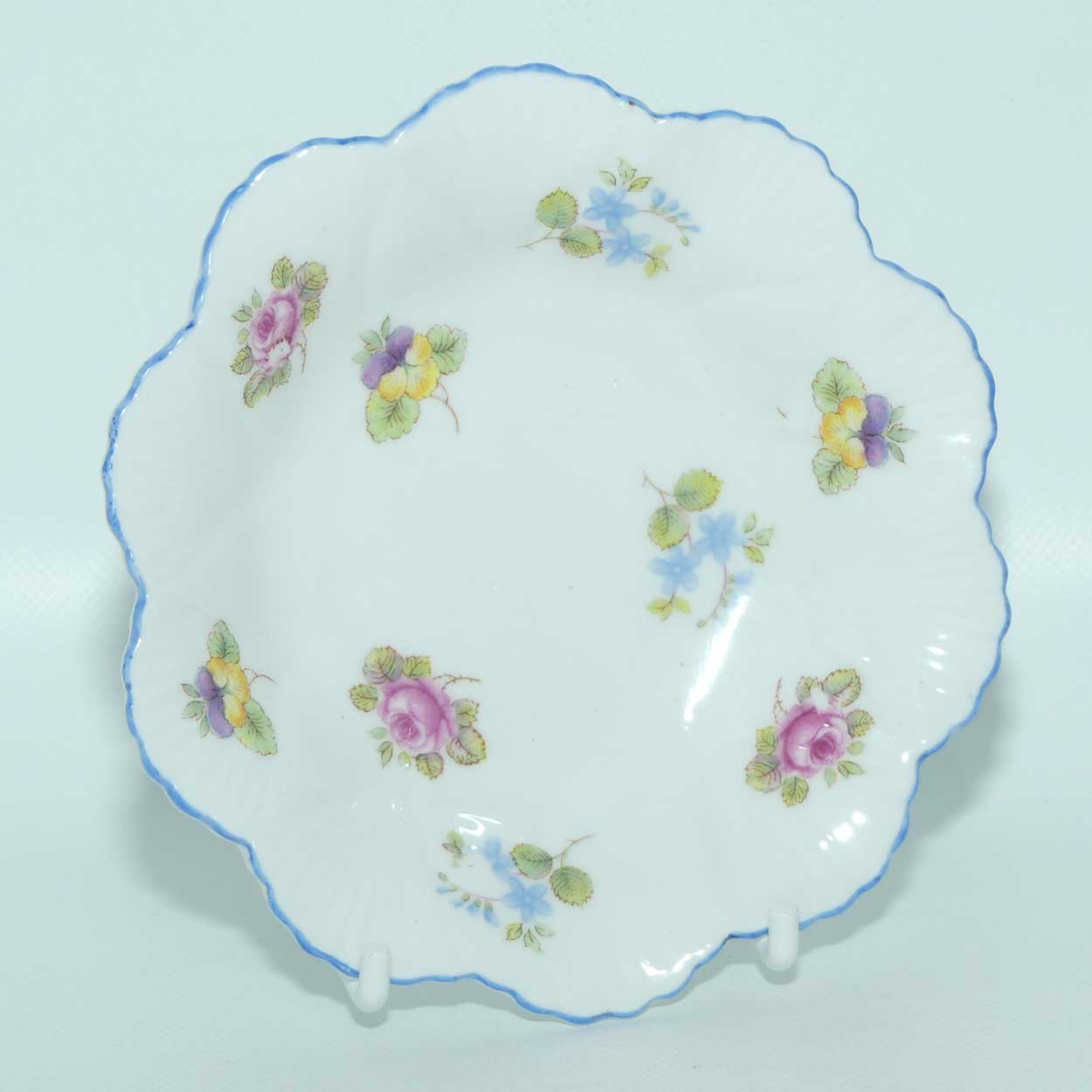 Shelley Dainty shape Rose, Pansy, Forget Me Not pin dish