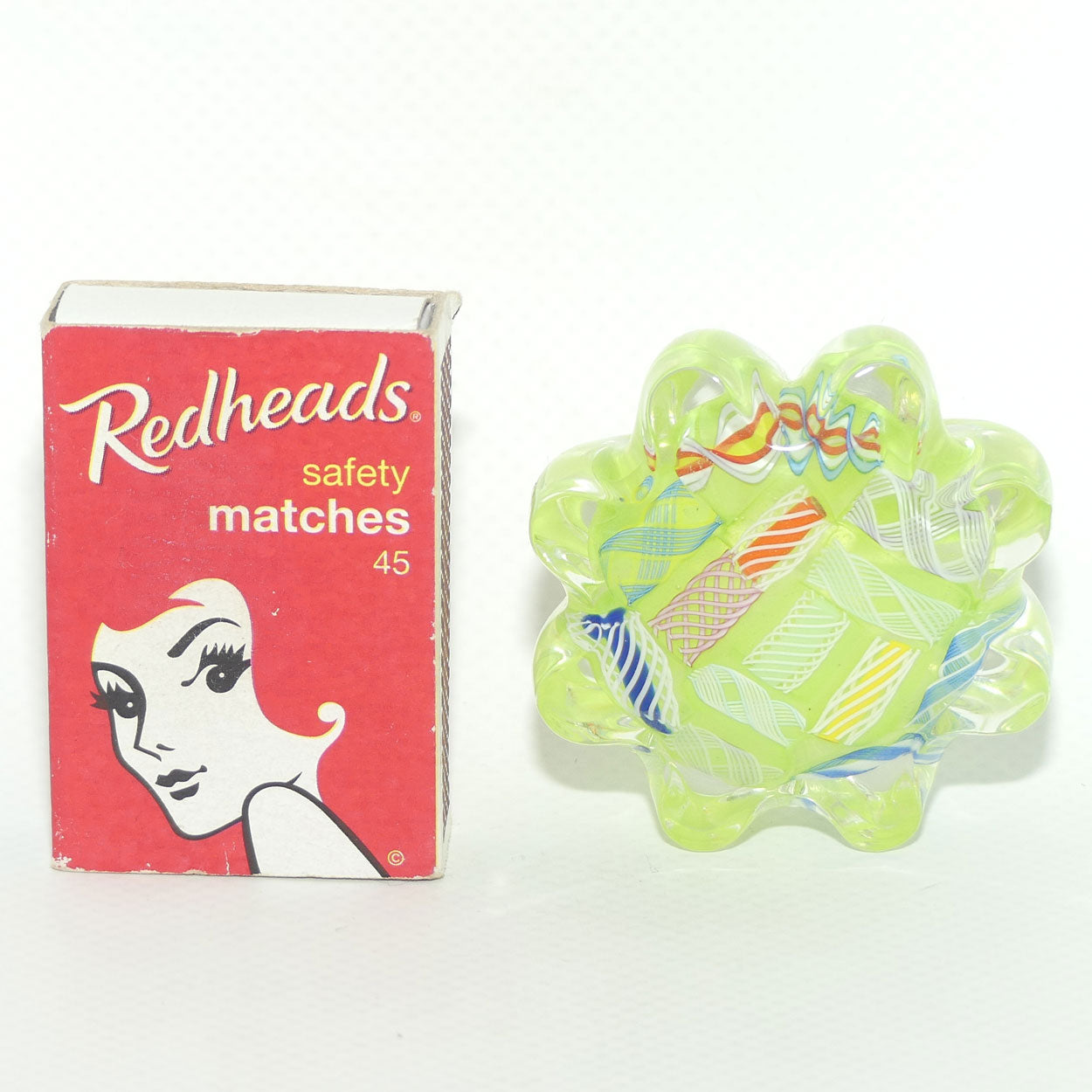 John Deacons Scotland Latticino Daisy miniature paperweight | Kiwifruit