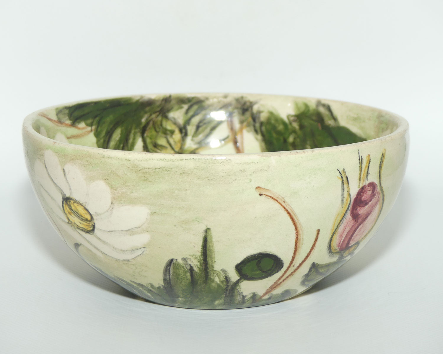 Australian Pottery | Daisyware Pottery bowl | 17cm diam | Roses and Daisy Decor