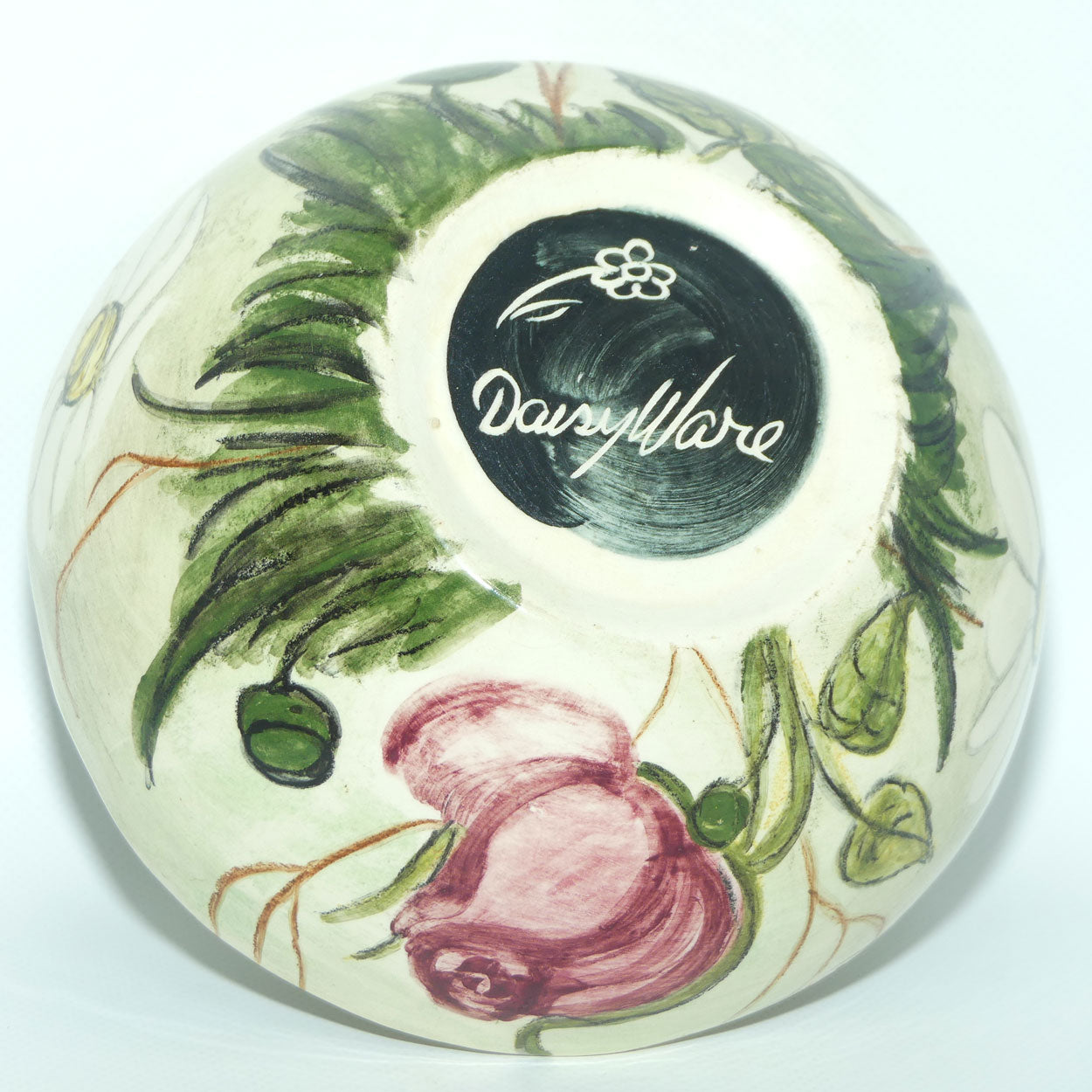 Australian Pottery | Daisyware Pottery bowl | 17cm diam | Roses and Daisy Decor