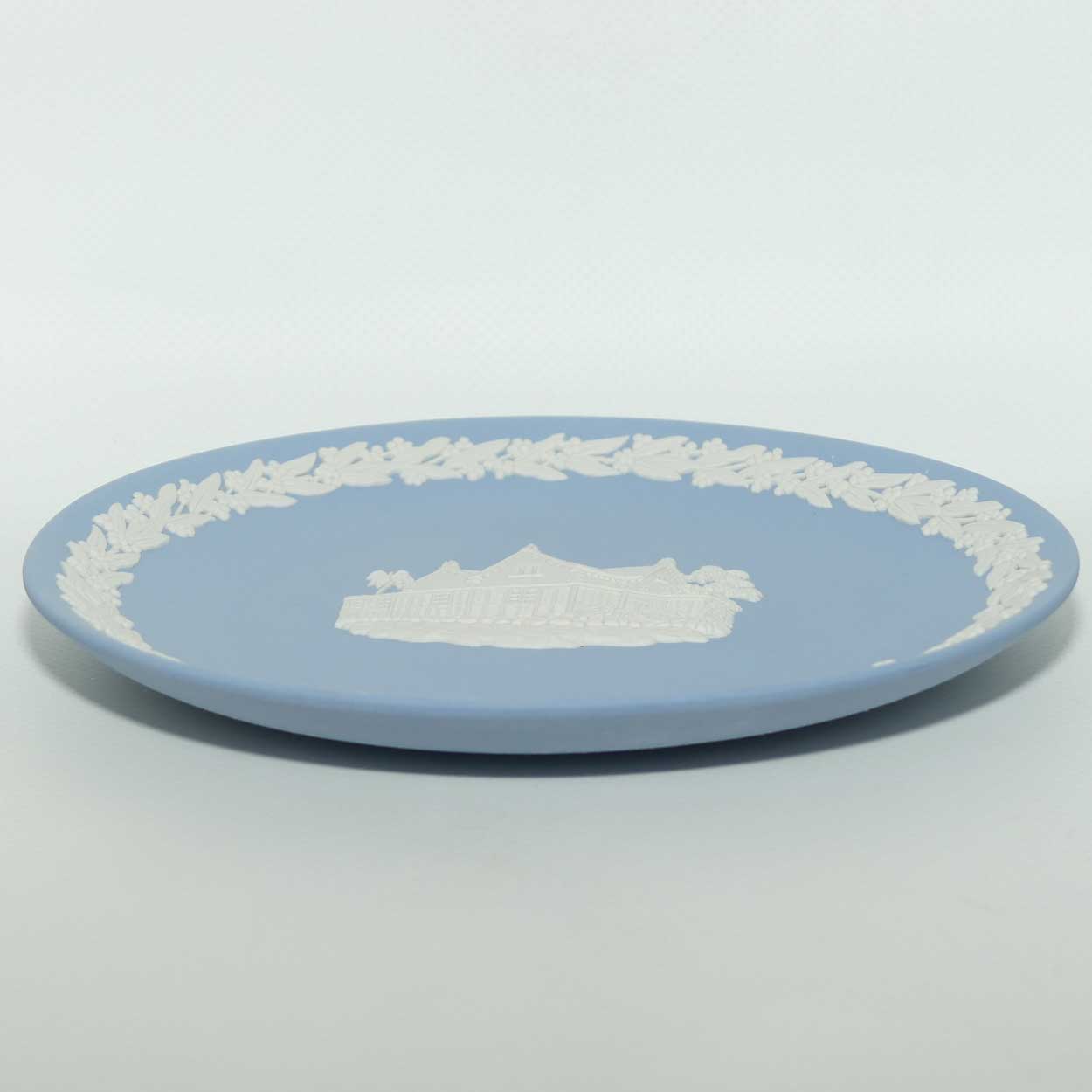 Wedgwood Jasper | Australian Capital Cities | White on Pale Blue | Darwin plate | 16.5cm | box + Cert