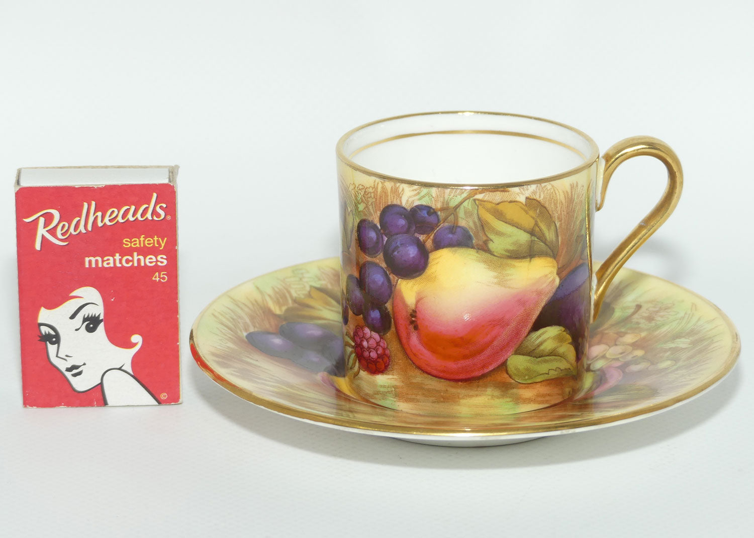 Aynsley Fruit Orchard Gold demi tasse coffee can | #4 | D Jones & N Brunt