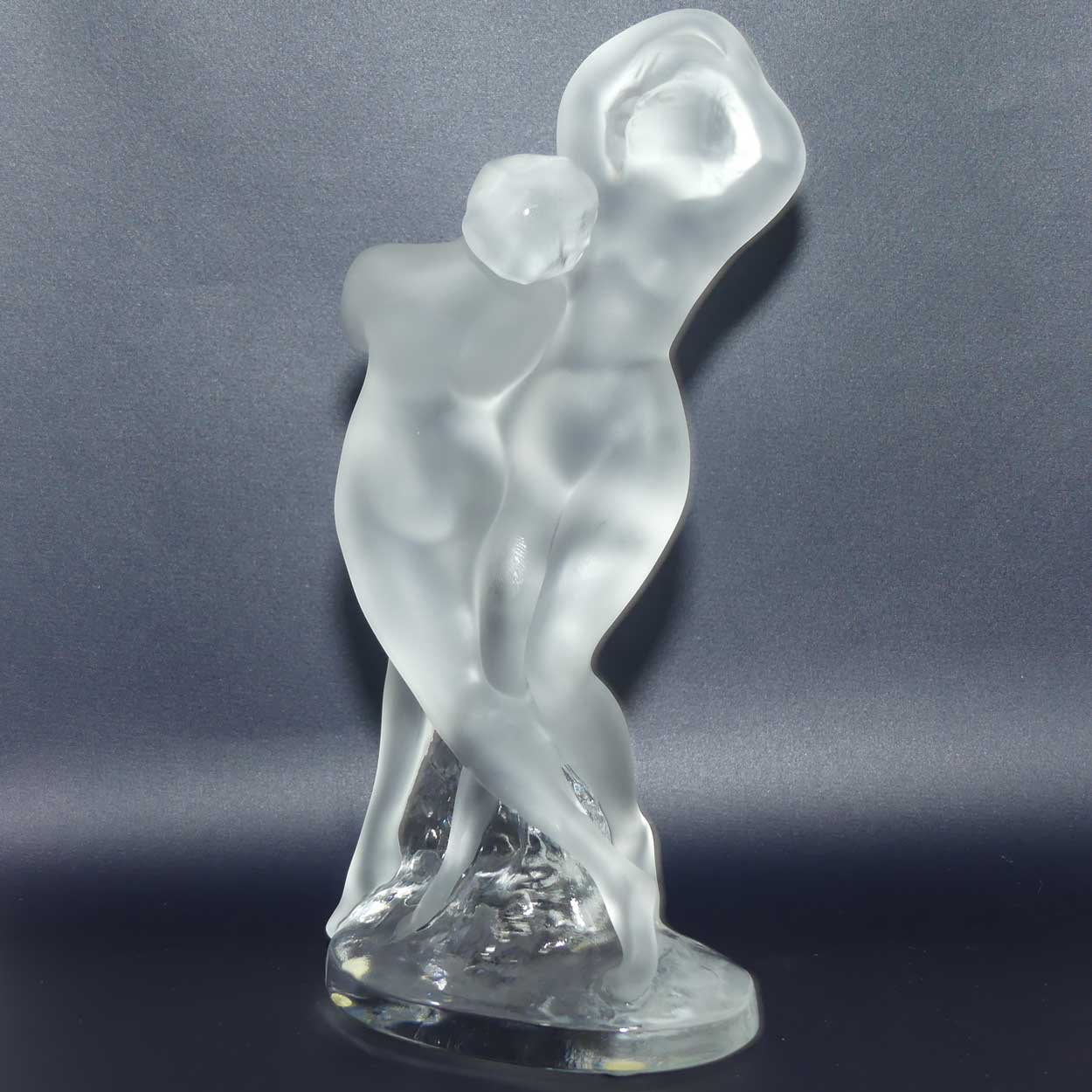 Lalique France Frosted figure group | Two Dancers | Deux Danseuses