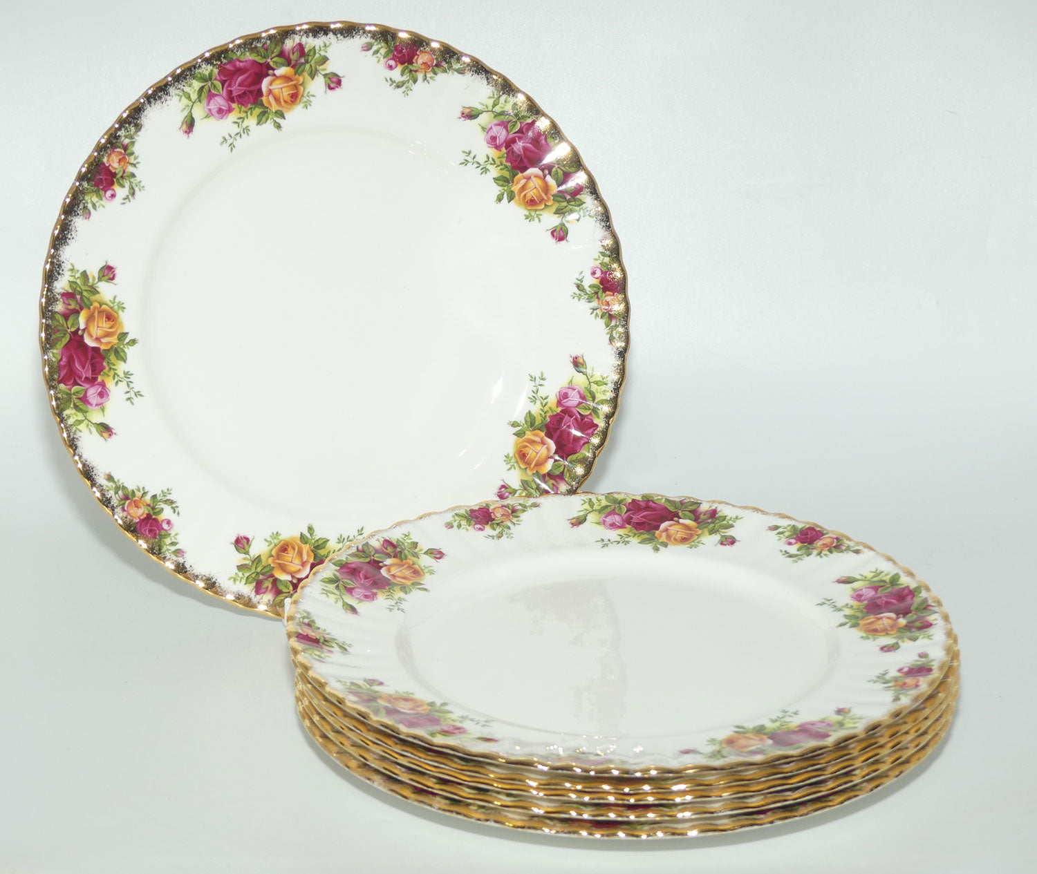 Royal Albert Bone China England Old Country Roses dinner plates | set of 6 | 26.5cm diam | © 1962 Royal Albert Ltd backstamp