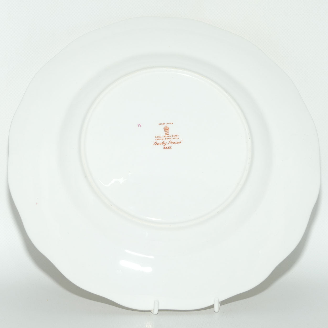 Royal Crown Derby Derby Posies dinner plate | c.1972 | 26.5cms diam
