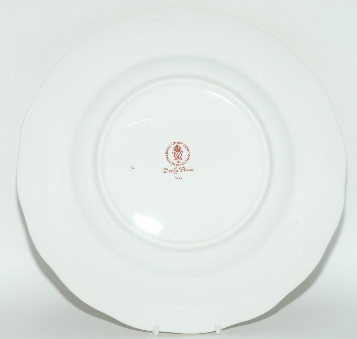 Royal Crown Derby Derby Posies dinner plate | Light Green backstamp | c.1986 | 27cms diam
