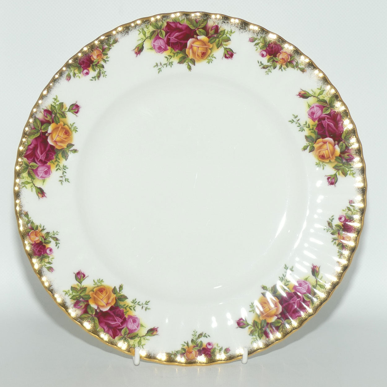 Royal Albert Bone China England Old Country Roses dinner plate | 26.5cm diam | early backstamp