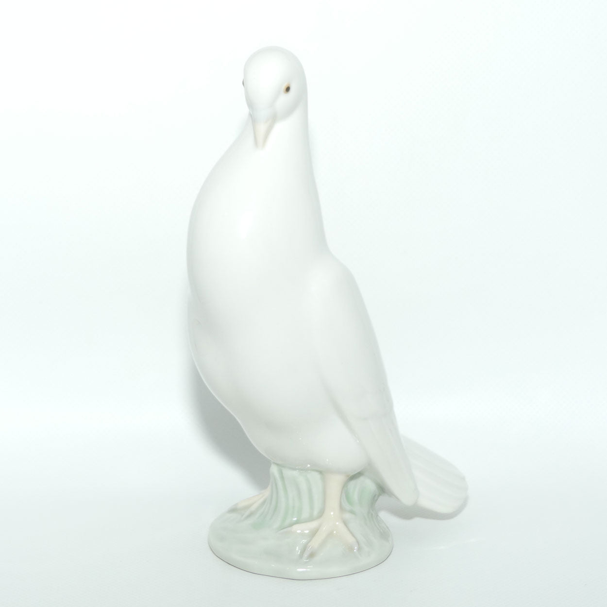 Nao by Lladro figure Dove | Standing Tall | #2