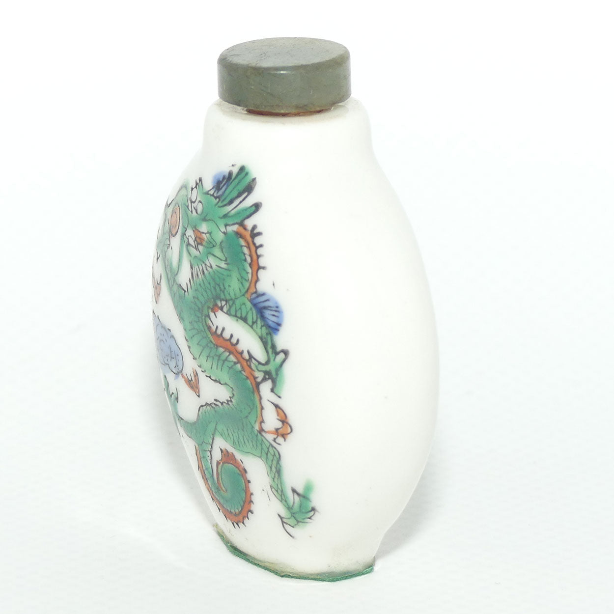 Chinese round shape snuff bottle with greenstone stopper | Dragon Scene