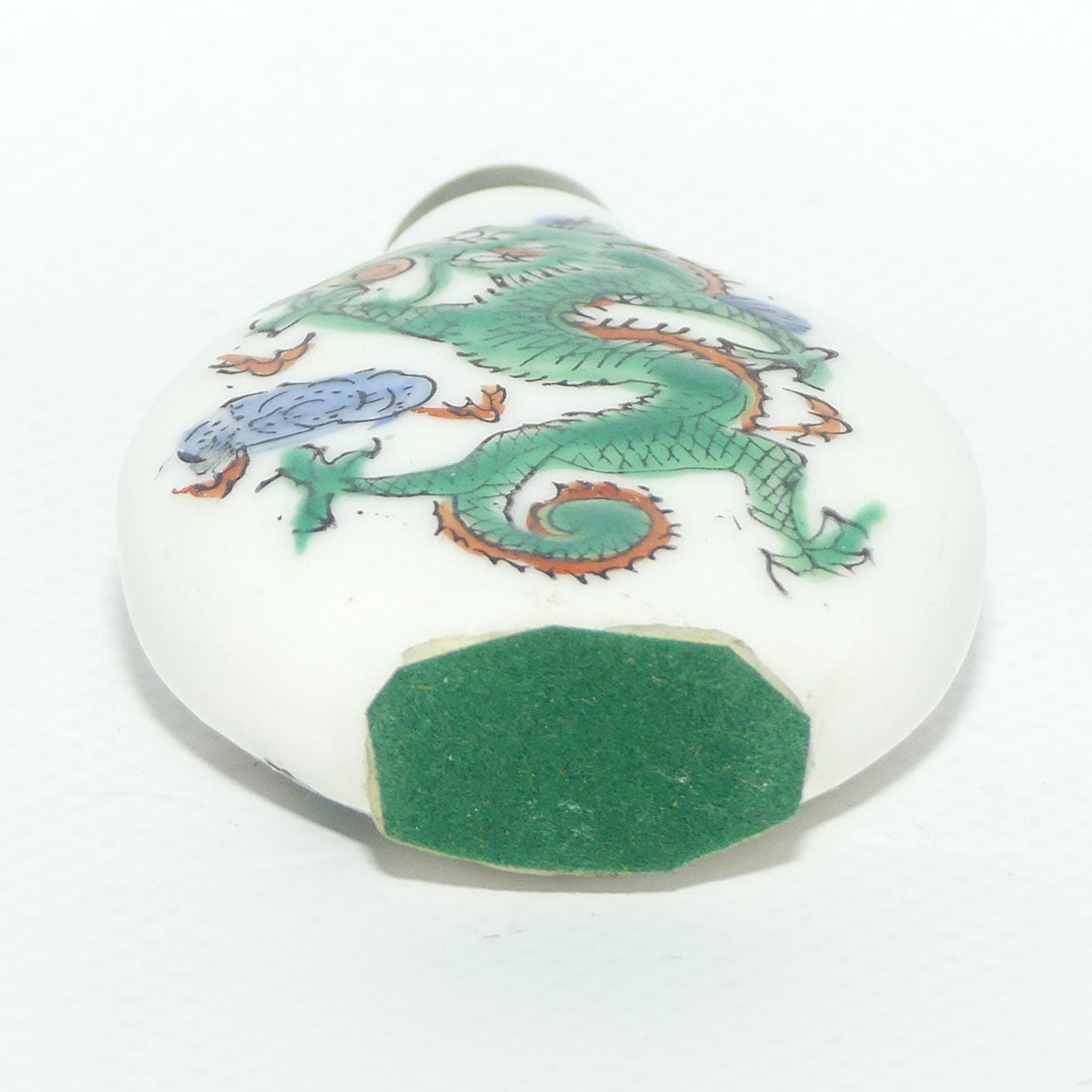 Chinese round shape snuff bottle with greenstone stopper | Dragon Scene