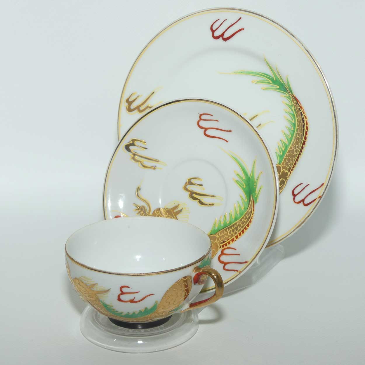 Japanese Moriage Dragonware tea trio | Geisha in Cup