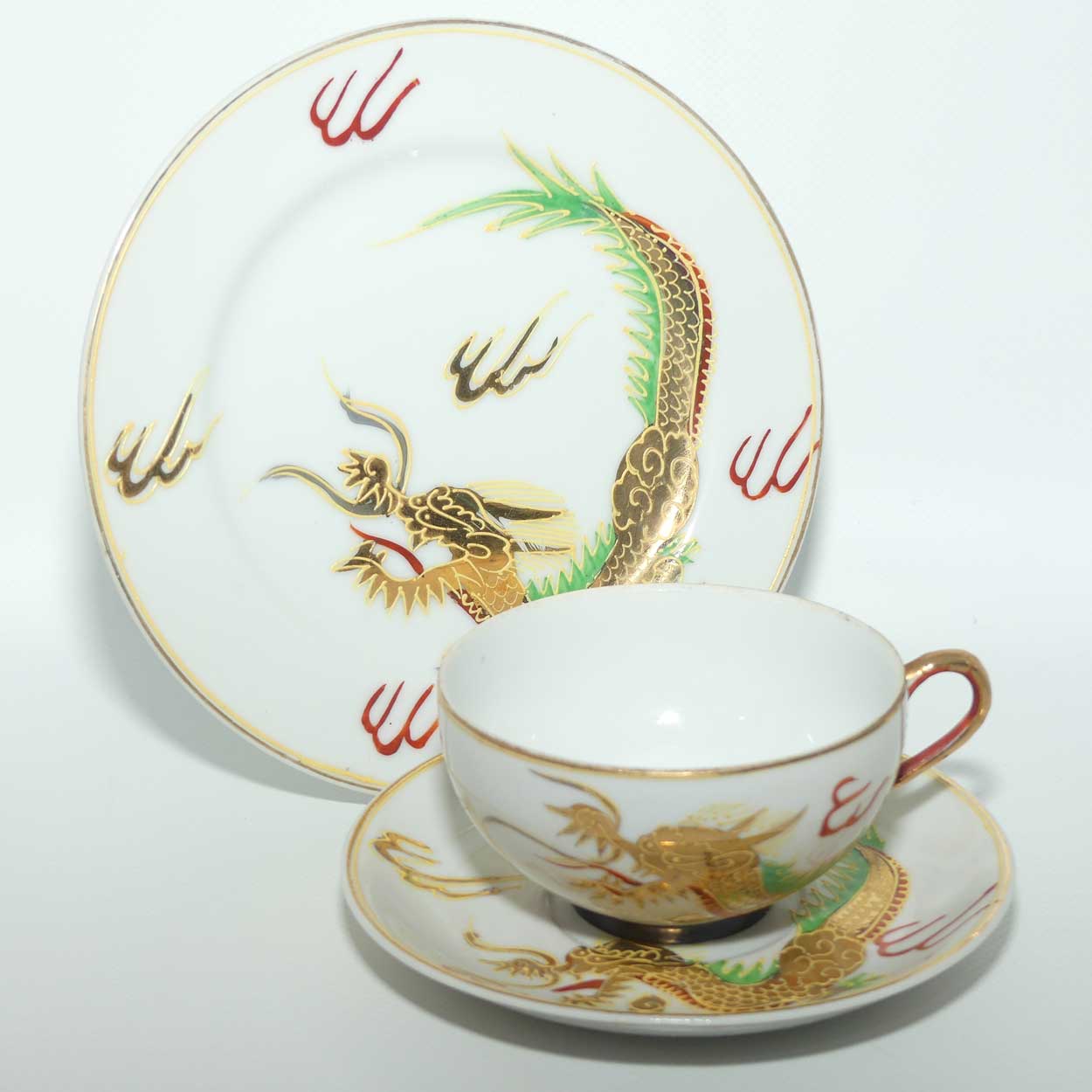 Japanese Moriage Dragonware tea trio | Geisha in Cup