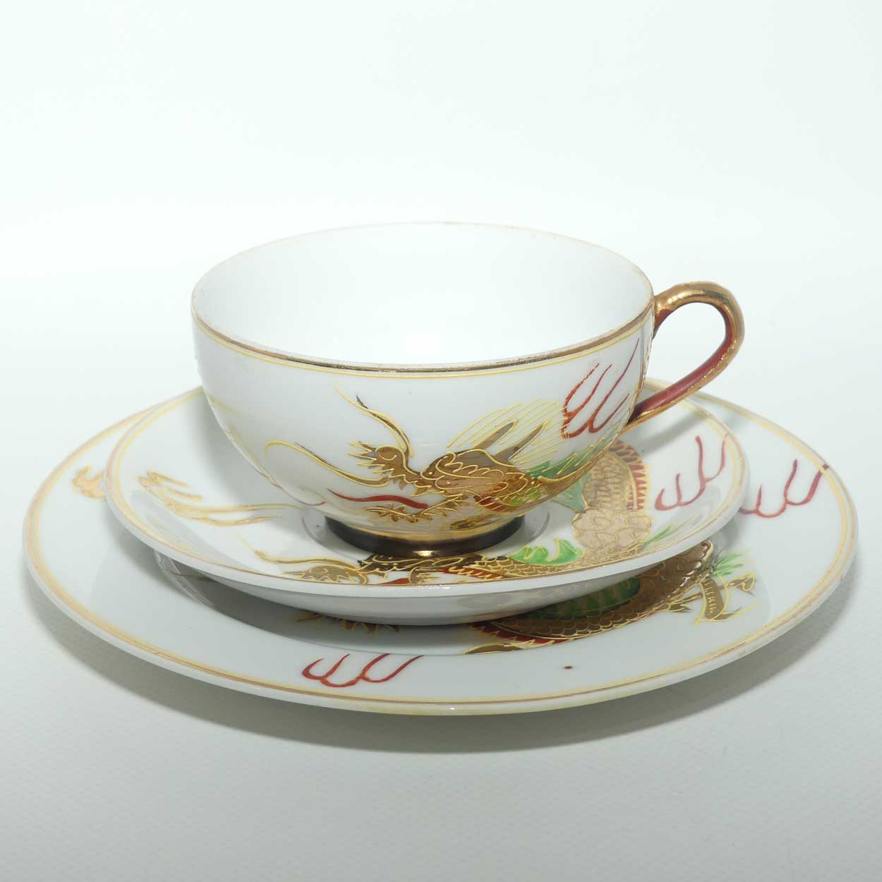 Japanese Moriage Dragonware tea trio | Geisha in Cup