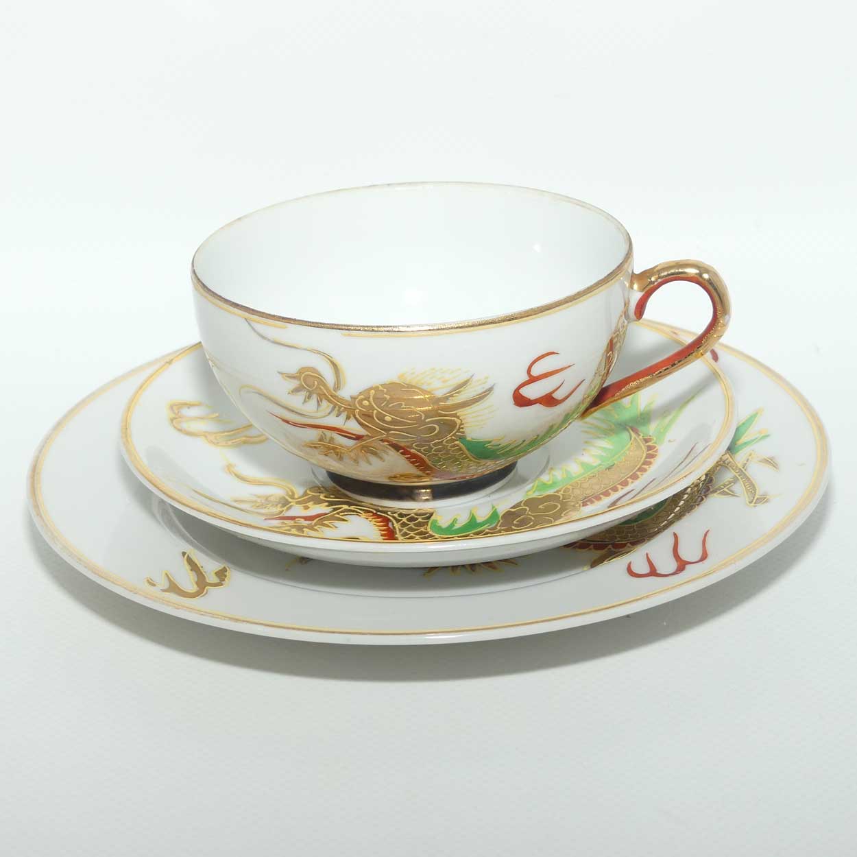 Japanese Moriage Dragonware tea trio | Geisha in Cup