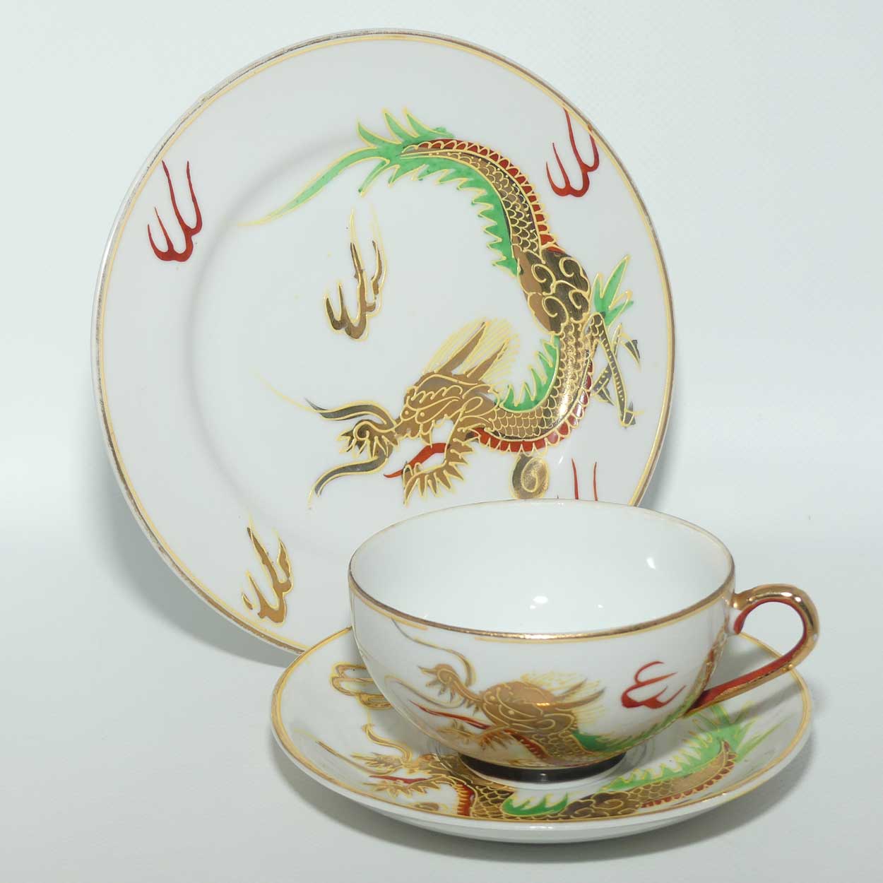 Japanese Moriage Dragonware tea trio | Geisha in Cup