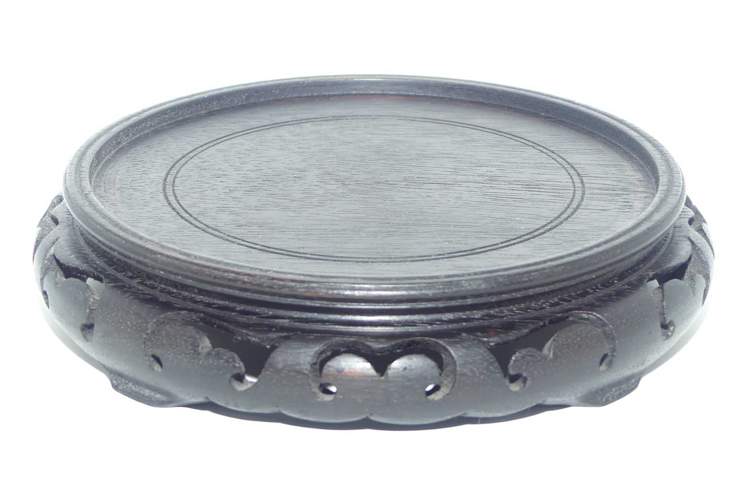 Ebonised Chinese carved vase stand | 18.5cm diam