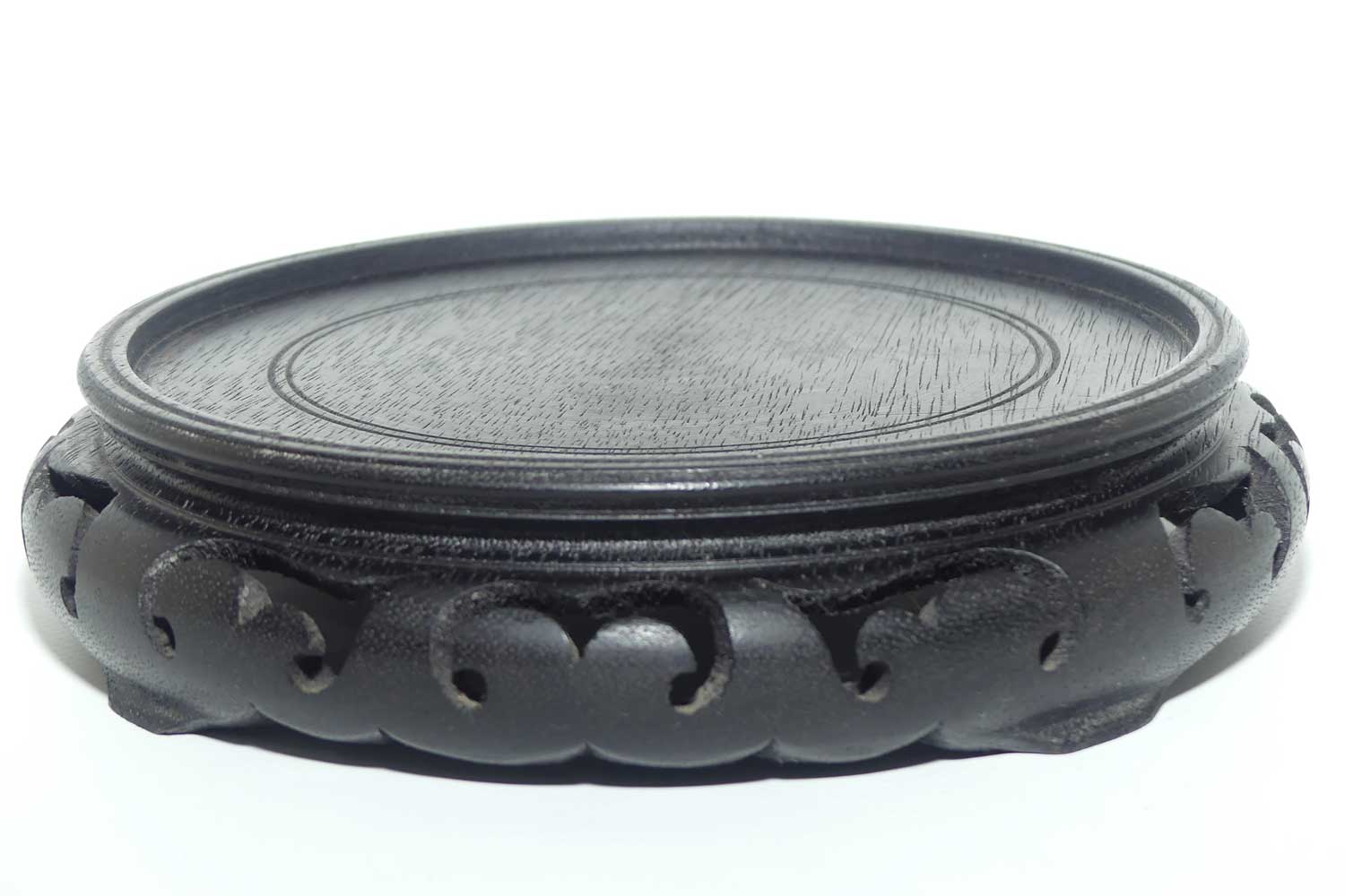 Ebonised Chinese carved vase stand | 18.5cm diam