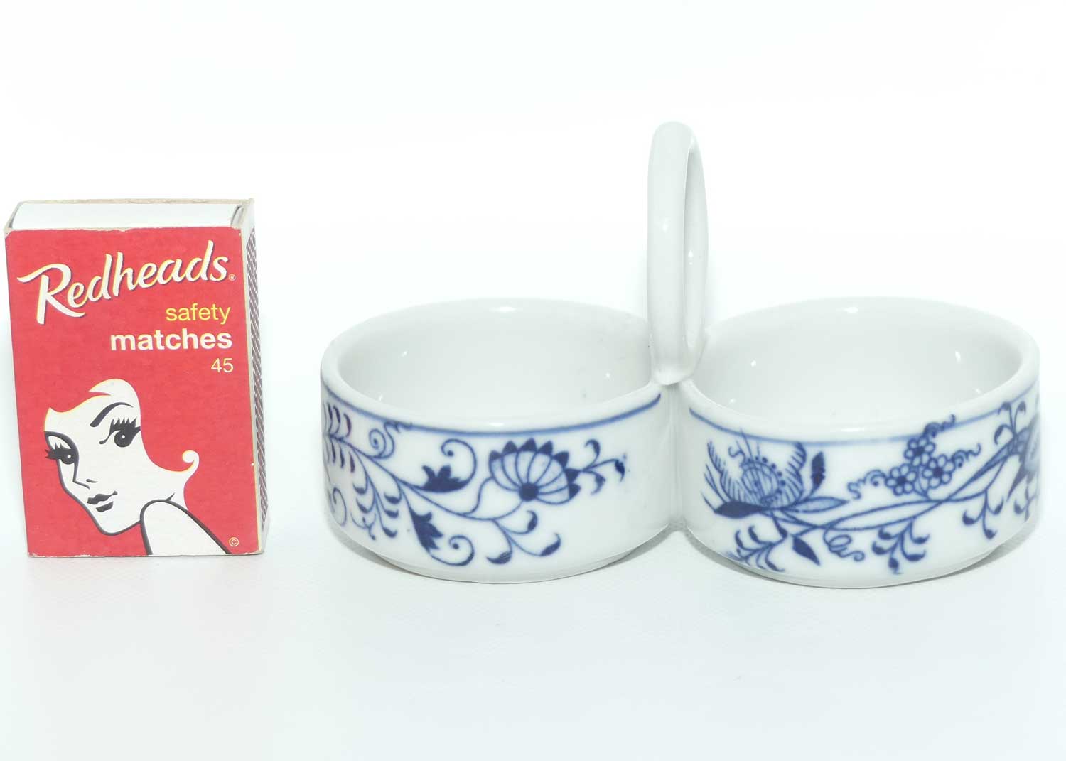 Meissen Blue Onion | Zwiebelmuster egg carrier