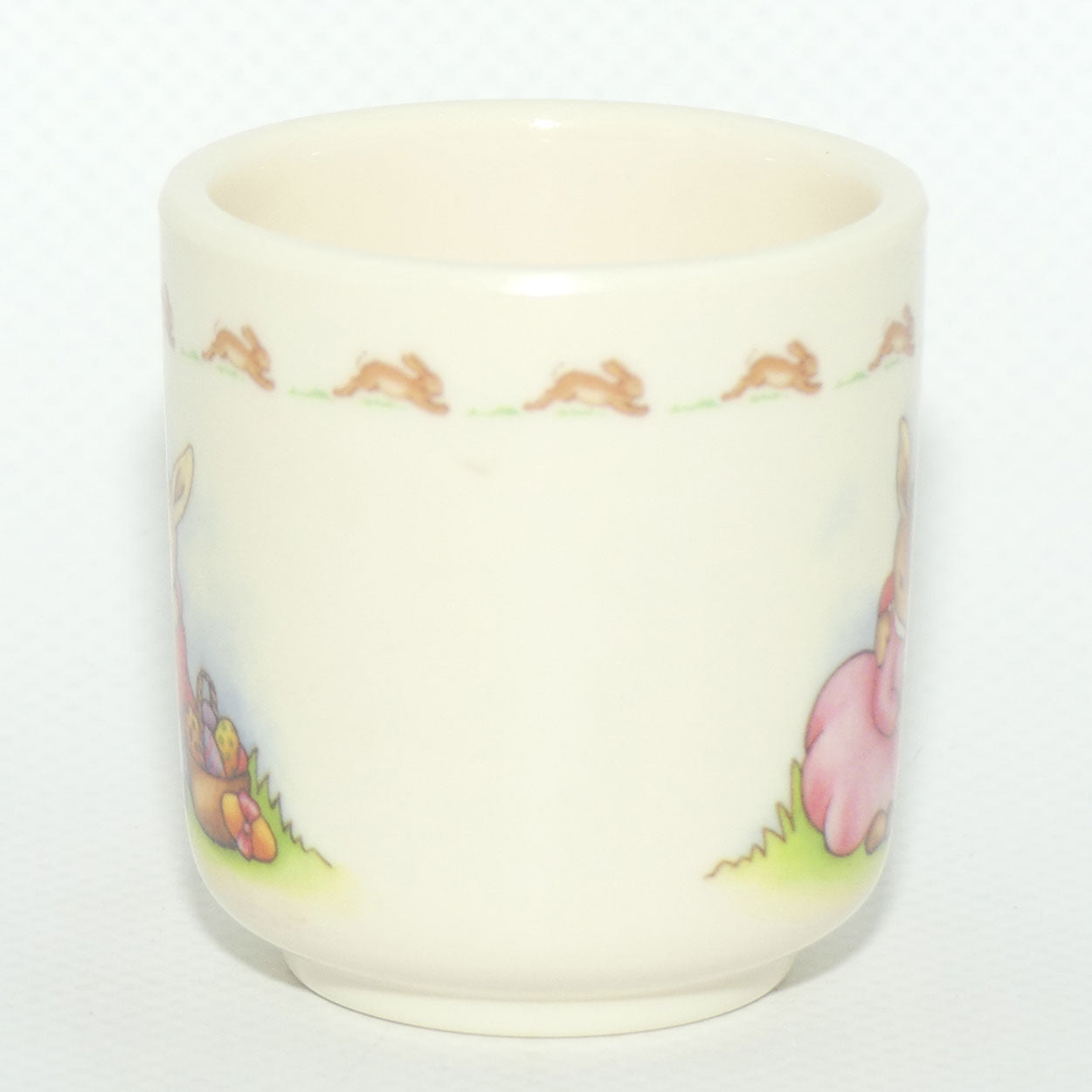 Royal Doulton Bunnykins melamine egg cup | Hugs scene