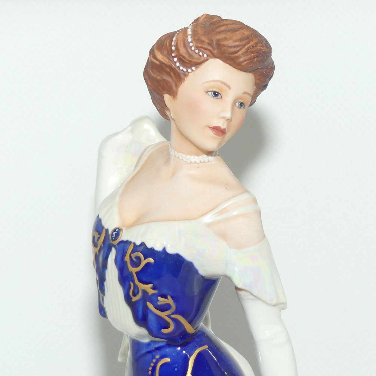 Franklin Mint figurine | Diana Vreeland presents Elegance de Paris