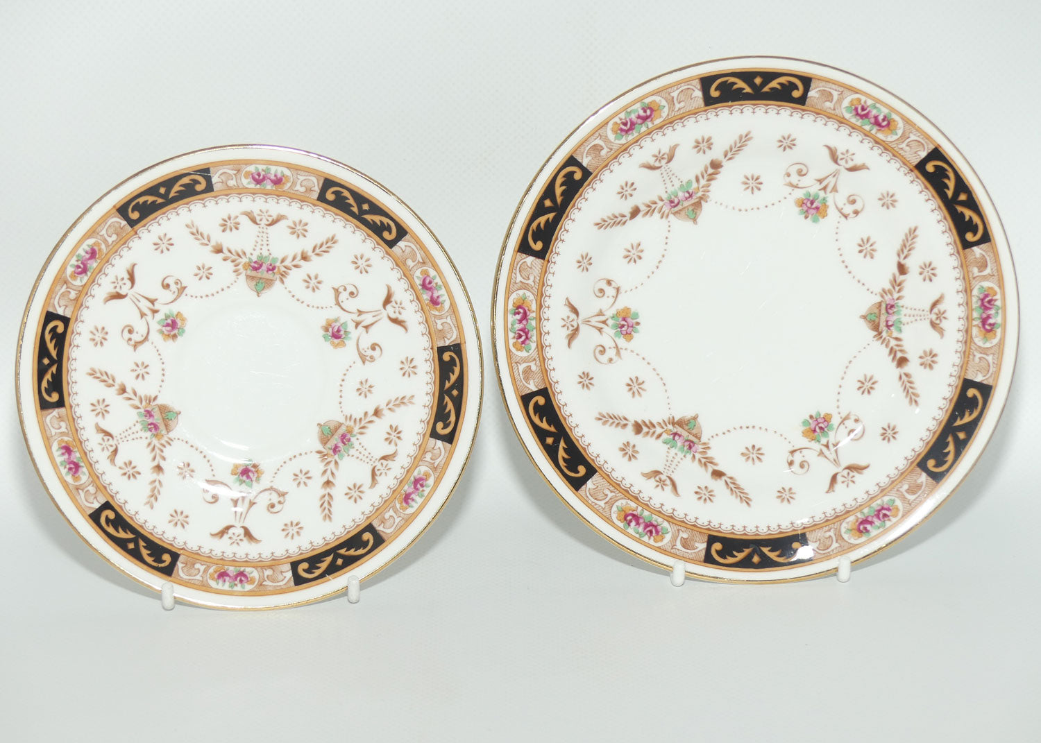 Elizabethan Bone China Old England pattern trio