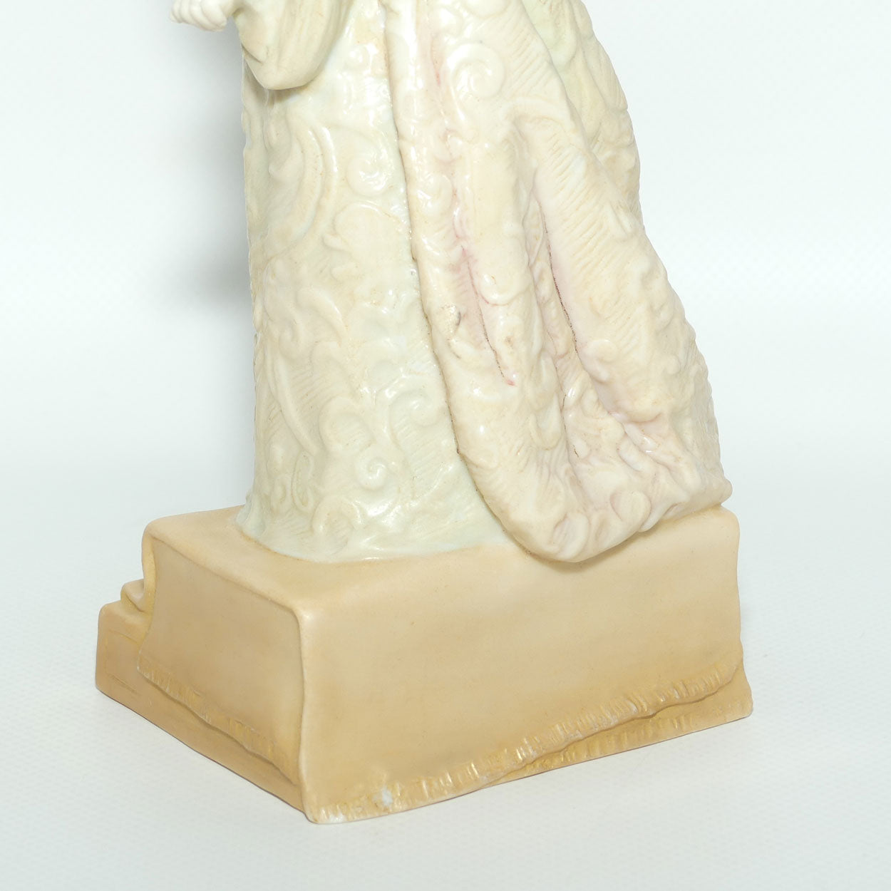 Doulton Burslem Vellum figure by Charles Noke | Ellen Terry as Queen Catharine