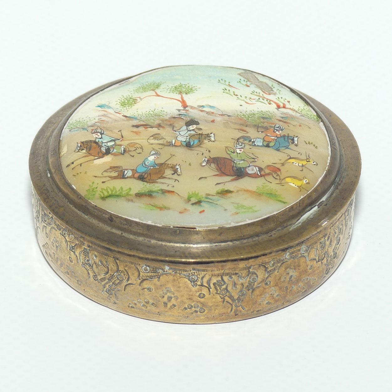 Oriental or Persian Round Snuff Box | Scene painted on Mother of Pearl