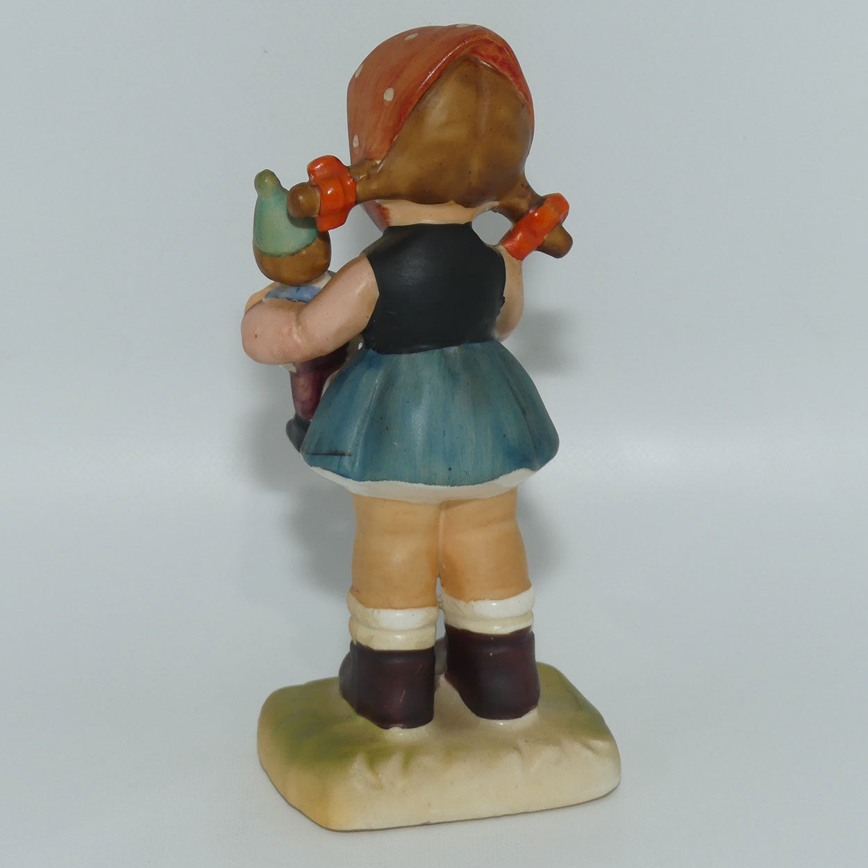 Hummel replica | Play Time figure by Erich Stauffer 55/1550