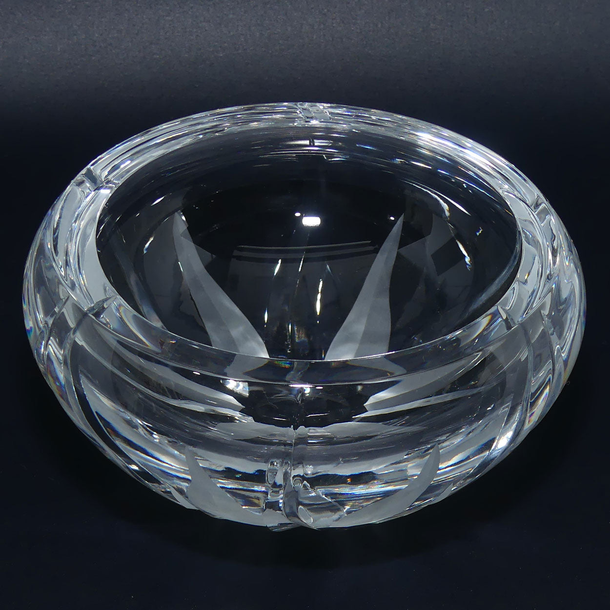 Fine quality Heavy Facetted Crystal bowl | Floral