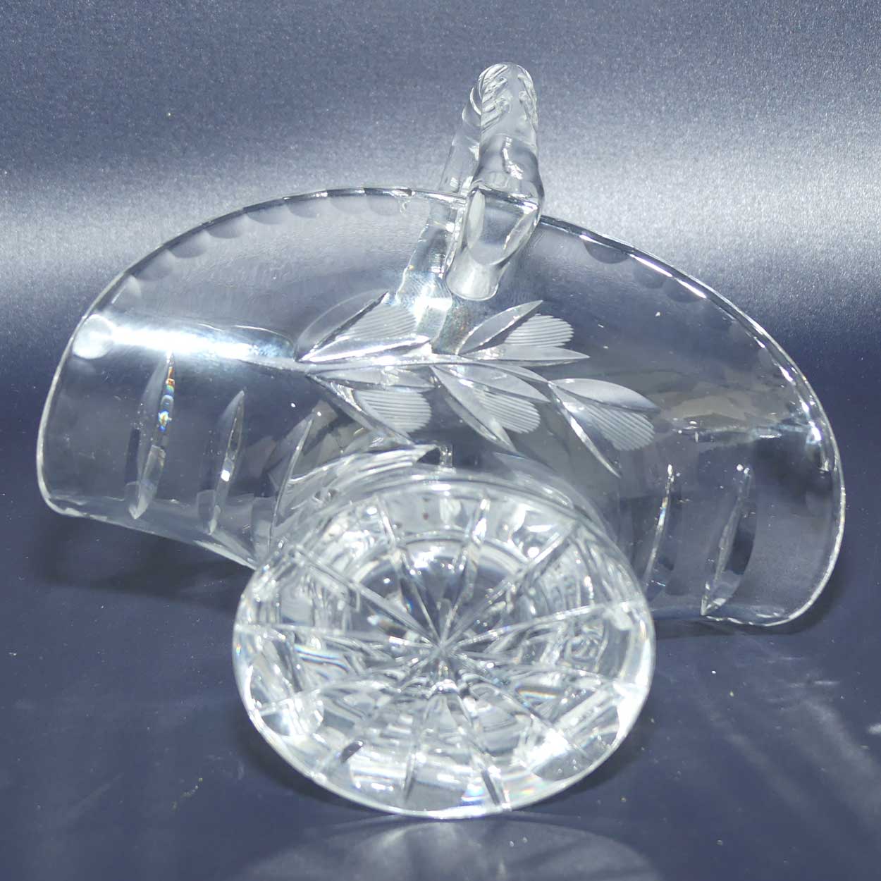 Bohemian Crystal basket | Fancy leaf pattern and facetted handle and rim