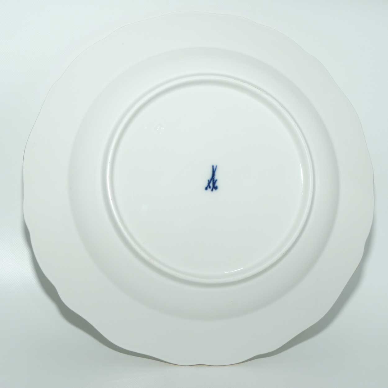 Meissen Hand Painted plate | #3 | Pike among Reeds and Insects