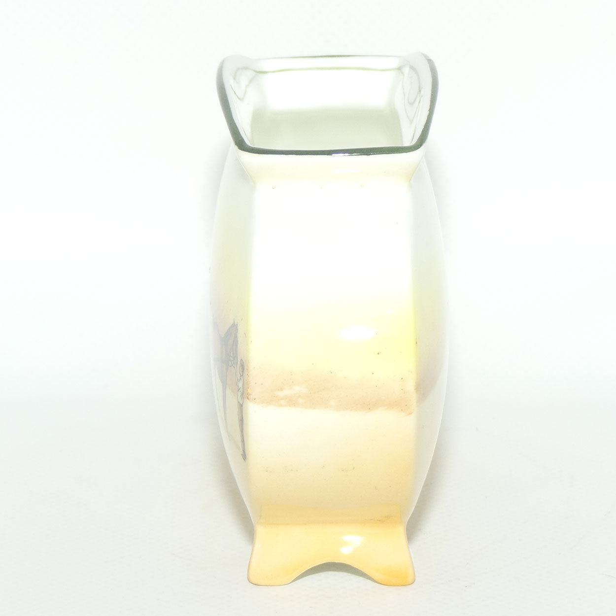 Royal Doulton Coaching Days flat oval vase E3804