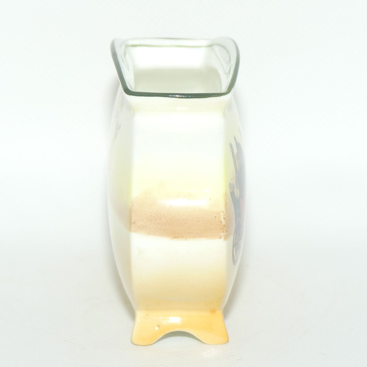 Royal Doulton Coaching Days flat oval vase E3804