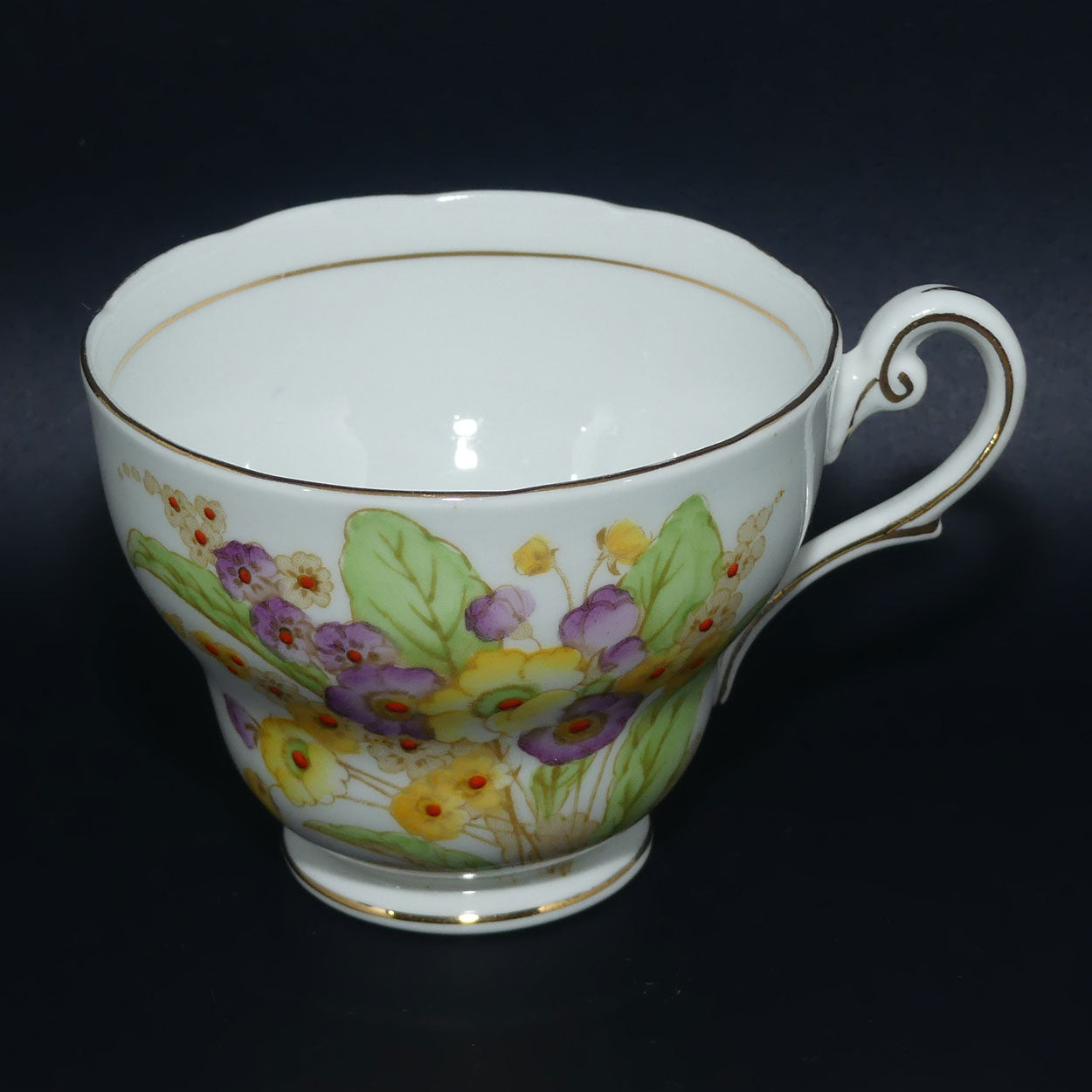 Royal Standard Floral trio | Pattern 809 | Hand Enamelled detail