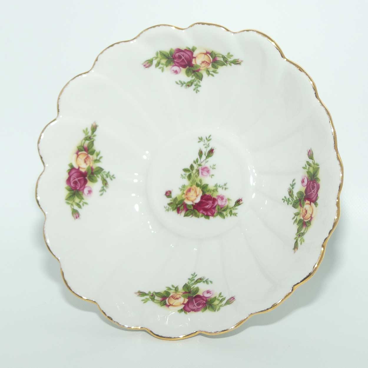 Royal Albert Bone China Old Country Roses fluted edge compote | © 1962 Royal Albert Ltd backstamp | Asian