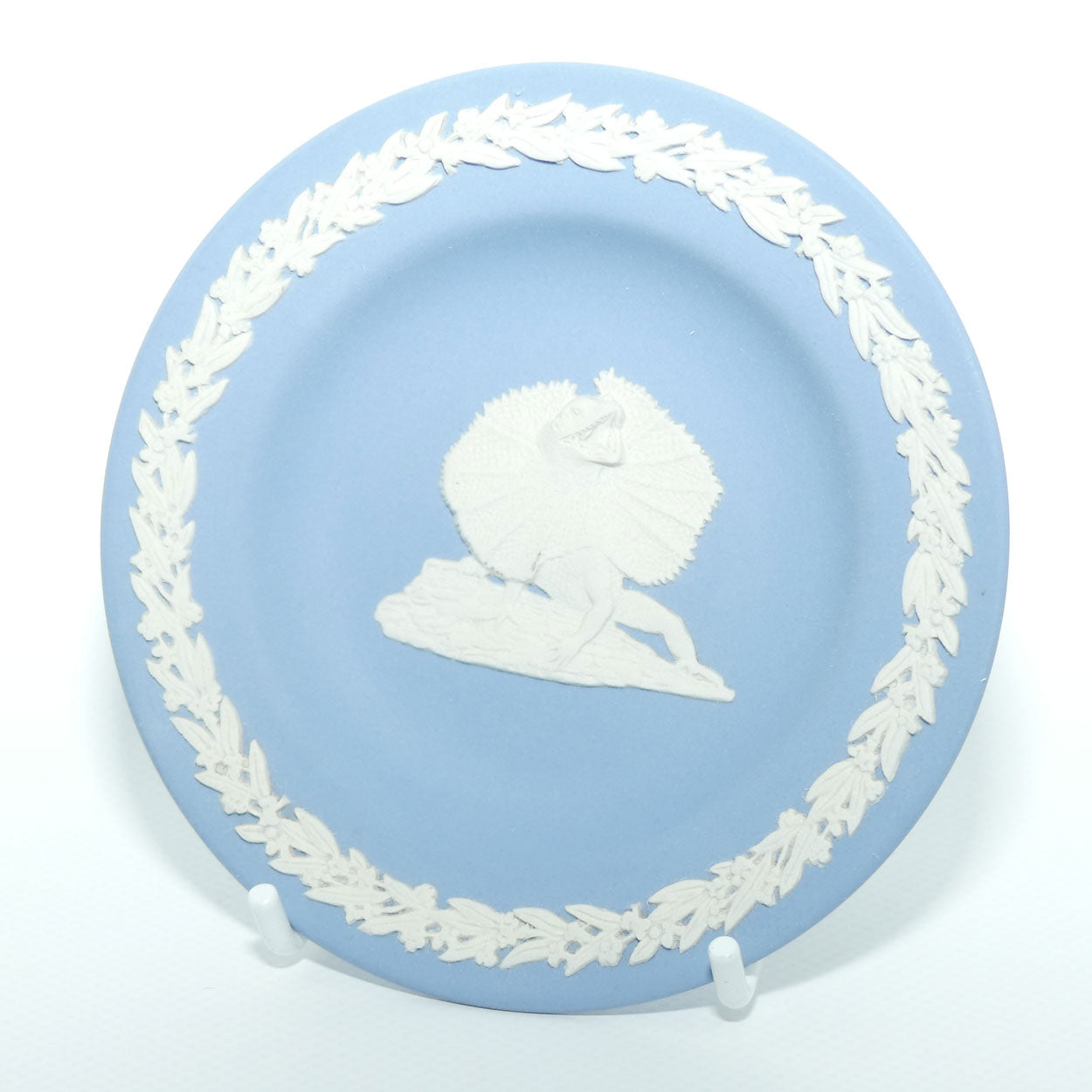 Wedgwood Jasper | Australian Fauna | White on Pale Blue | Frill Neck Lizard plate