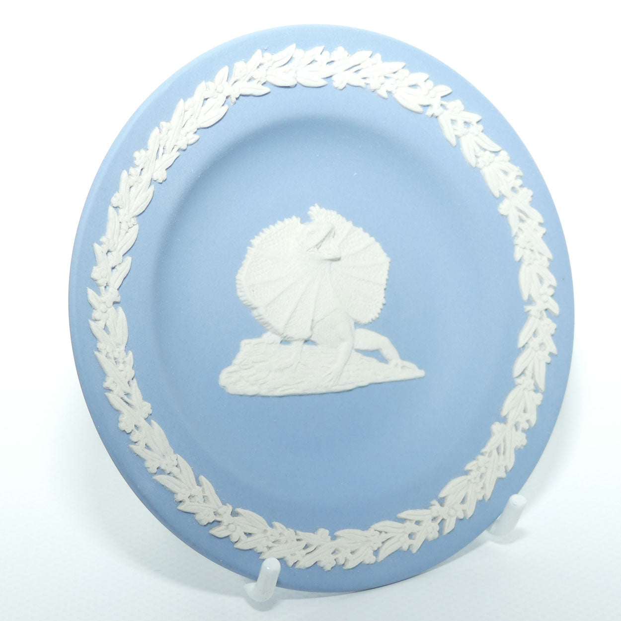 Wedgwood Jasper | Australian Fauna | White on Pale Blue | Frill Neck Lizard plate