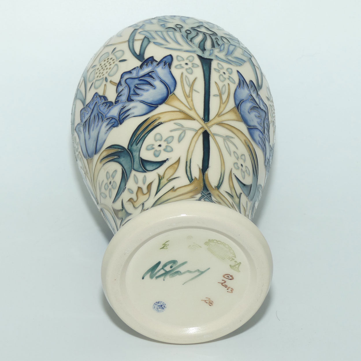 Moorcroft Garden Tulip 46/10 vase (Num Ed)