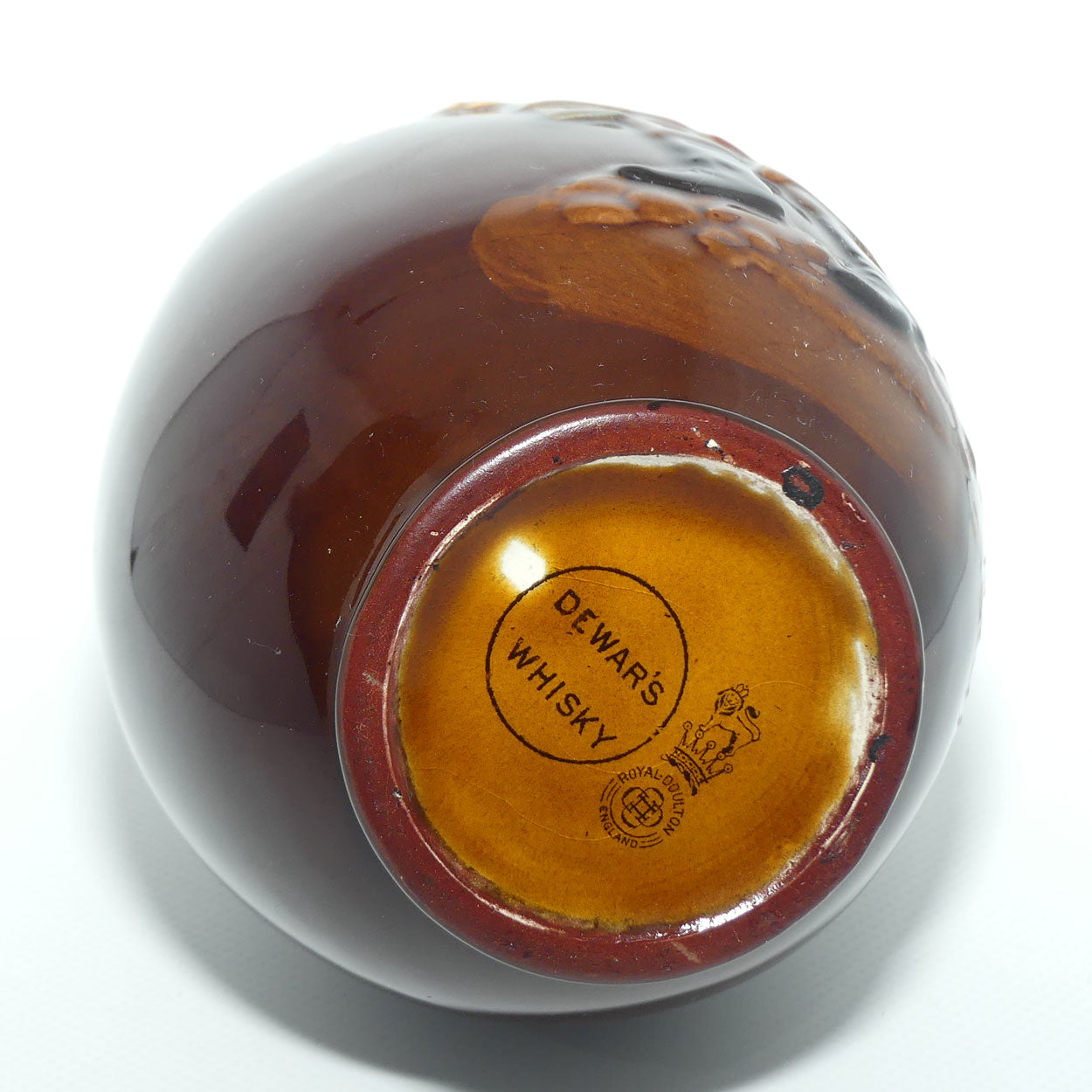 Royal Doulton Kingsware flask | George the Guard + Stopper | Dewars