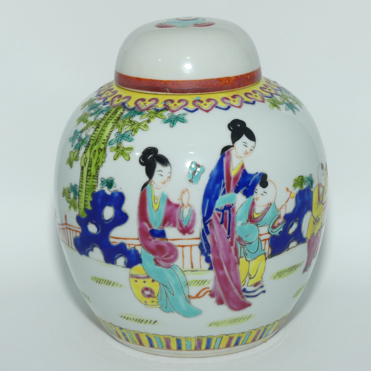 Early to Mid 20th Century Chinese motif Ginger Jar | large