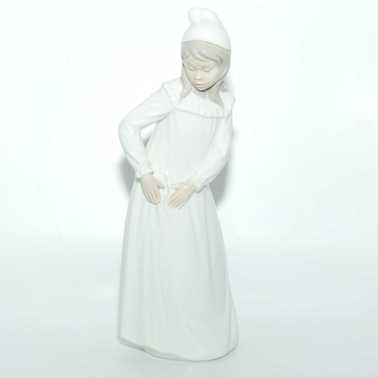Nao by Lladro figure Girl in Night Dress | #1