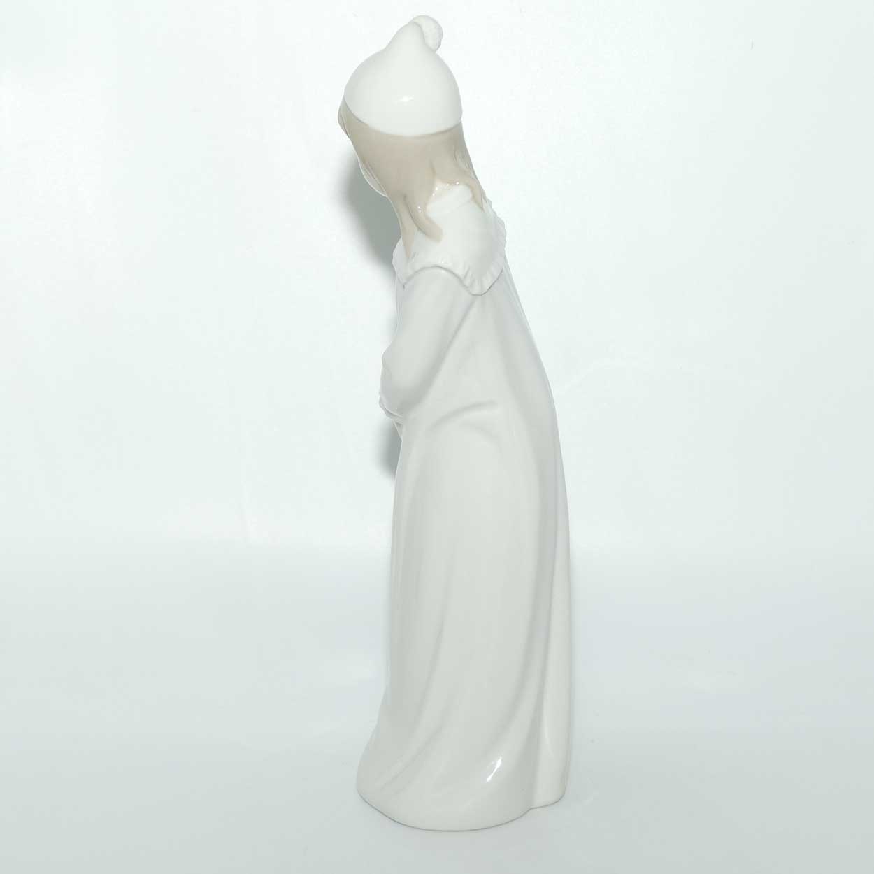 Nao by Lladro figure Girl in Night Dress | #2