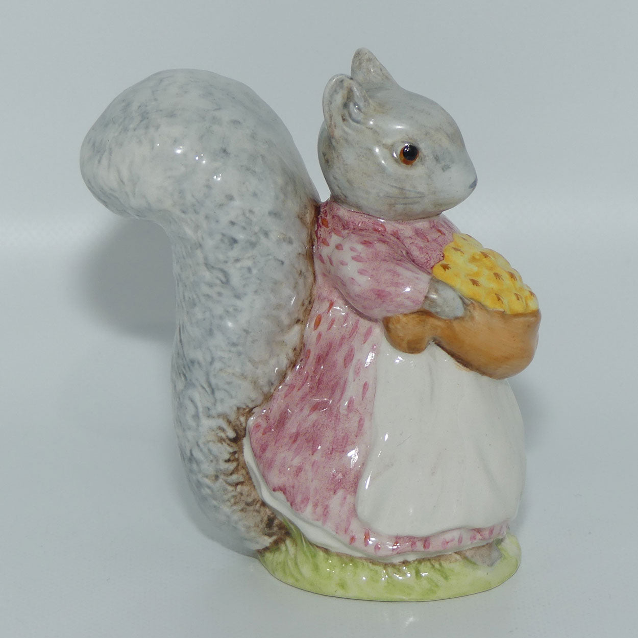 Beswick Beatrix Potter Goody Tiptoes | BP2a Gold Oval